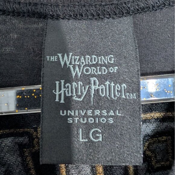 Wizarding World Harry Potter Gryffindor Spirit Jersey Adult Size Large Black Red - Picture 4 of 10